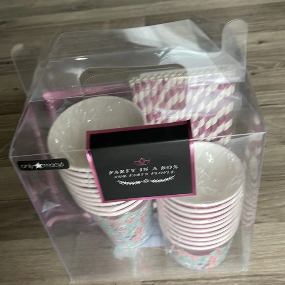 NWT Bell & Curfew Complete Party set